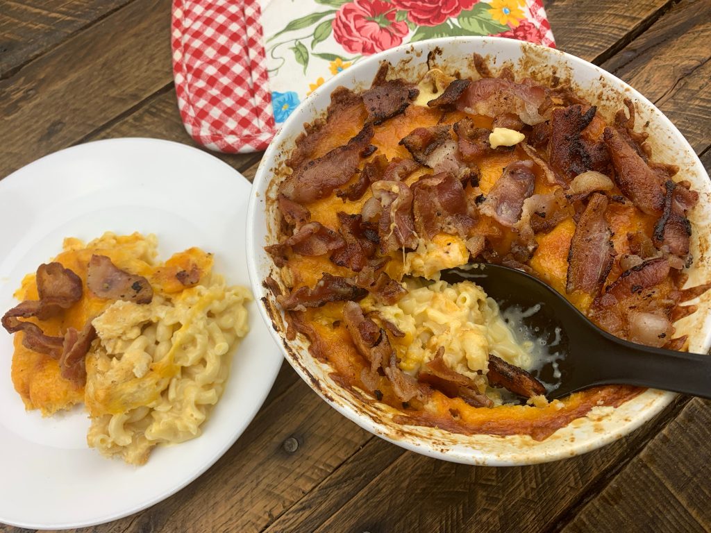 mac and cheese with ritz cracker topping