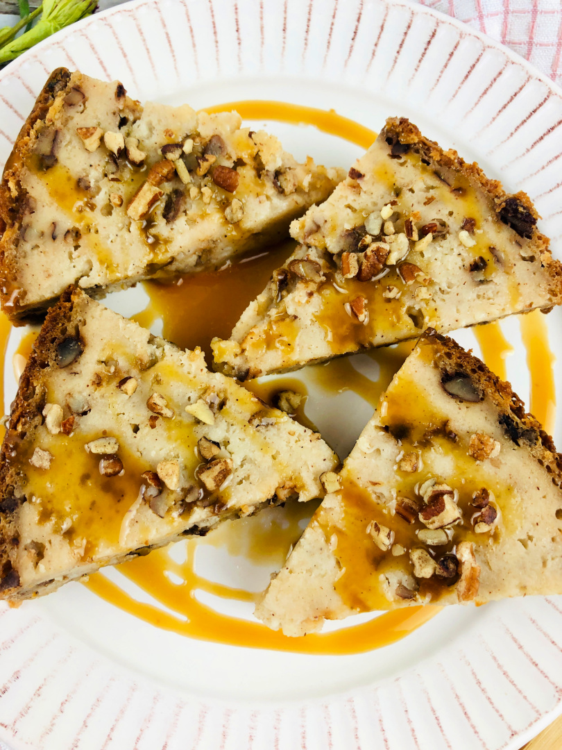 Slow Cooker Cinnamon Pecan Dump Cake