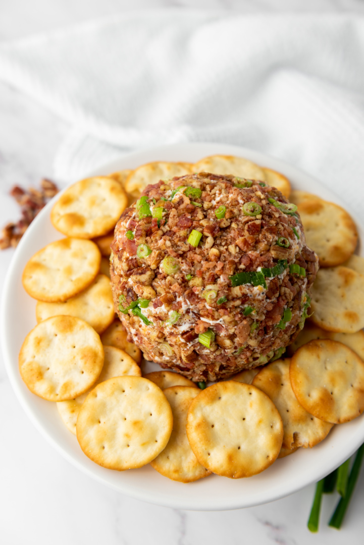 Bacon Pecan Cheeseball