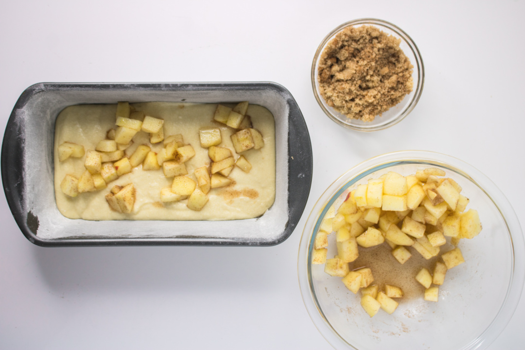 apple fritter loaf cake