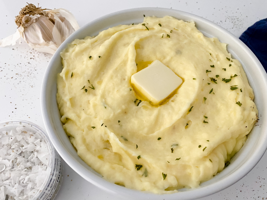 Garlic Mashed Potatoes - Roscoe's Recipes