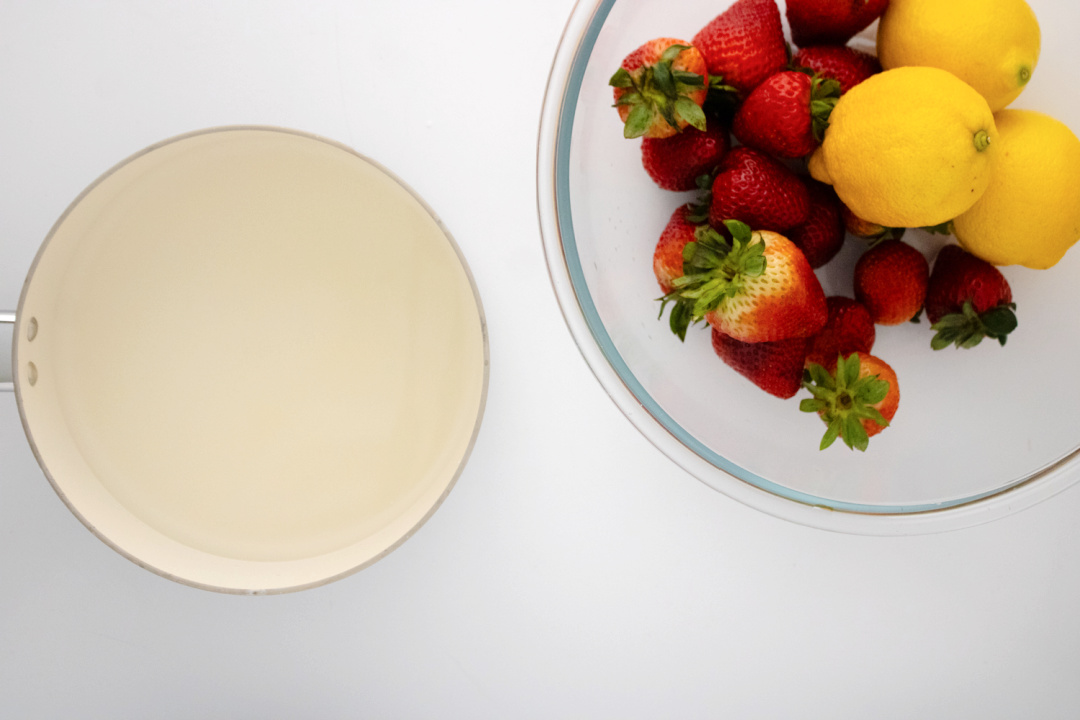 homemade strawberry lemonade