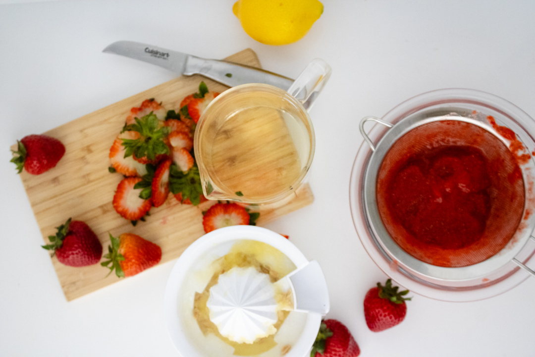 homemade strawberry lemonade