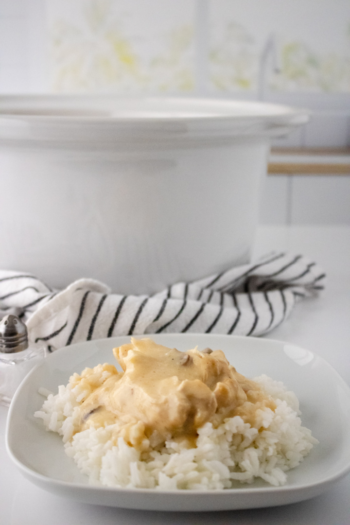 Slow Cooker Smothered Chicken