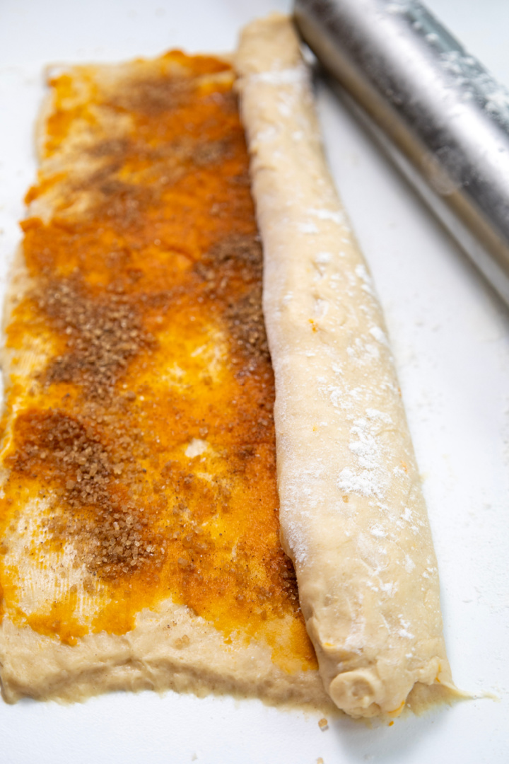 Pumpkin Cinnamon Rolls with Frosting