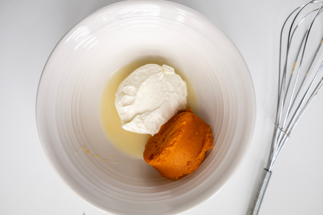 Pumpkin Cinnamon Rolls with Frosting