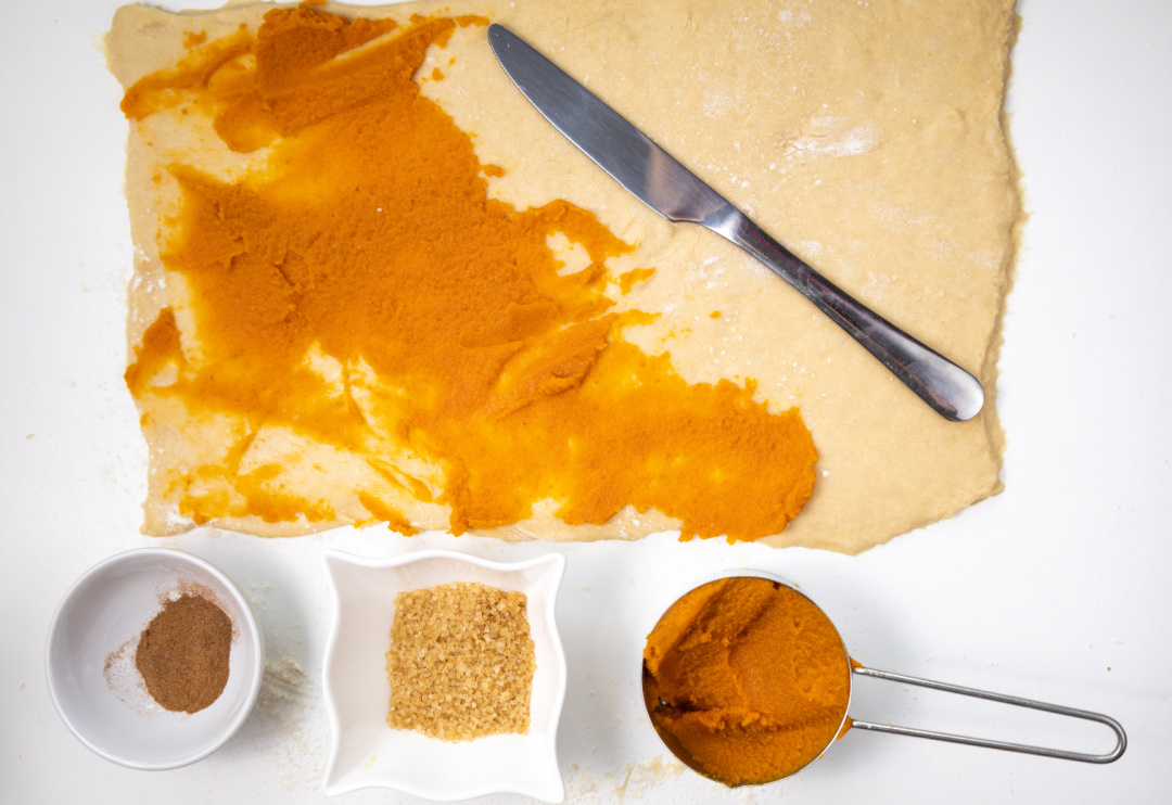 Pumpkin Cinnamon Rolls with Frosting