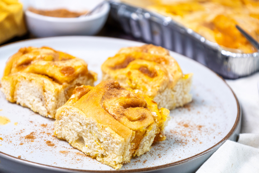 pumpkin cinnamon rolls