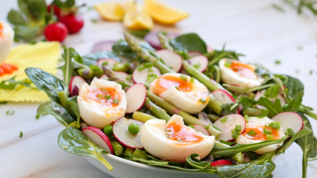 Asparagus Spring Salad with Boiled Eggs