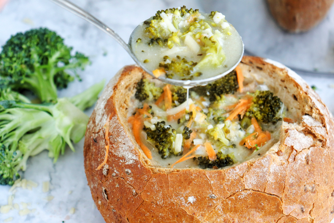 Creamy Broccoli Cheddar Soup (Easy Homemade Recipe)